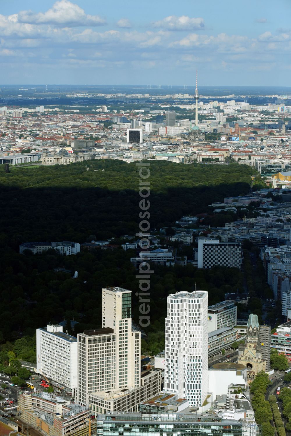 Aerial image Berlin - High-rise ensemble of Zoofenster and Neubau Upper West on Joachinsthaler Strasse - Hardenbergstrasse in Ortsteil Bezirk Charlottenburg in Berlin, Germany