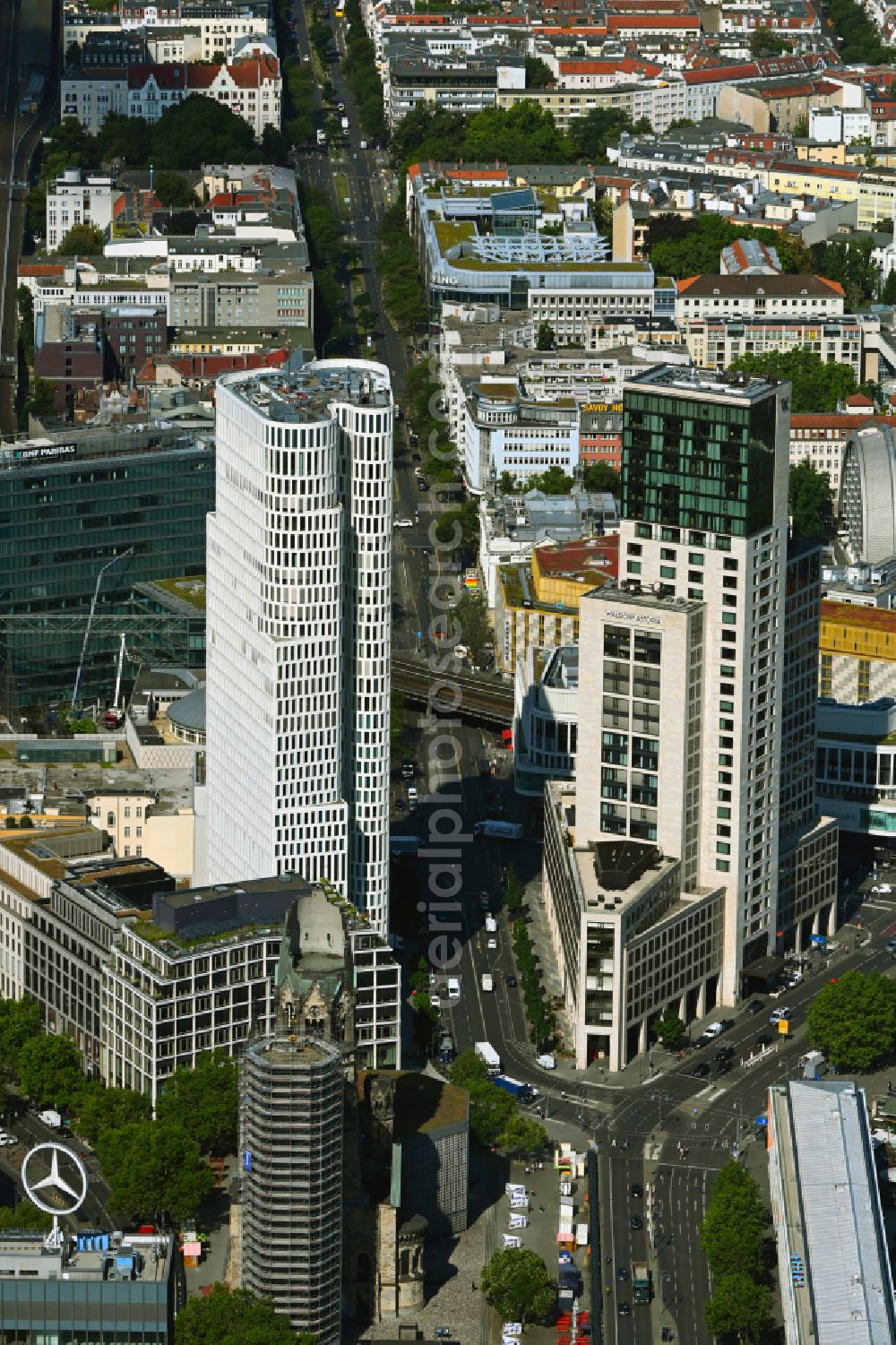 Berlin from the bird's eye view: High-rise ensemble of Zoofenster and Neubau Upper West on Joachinsthaler Strasse - Hardenbergstrasse in Ortsteil Bezirk Charlottenburg in Berlin, Germany