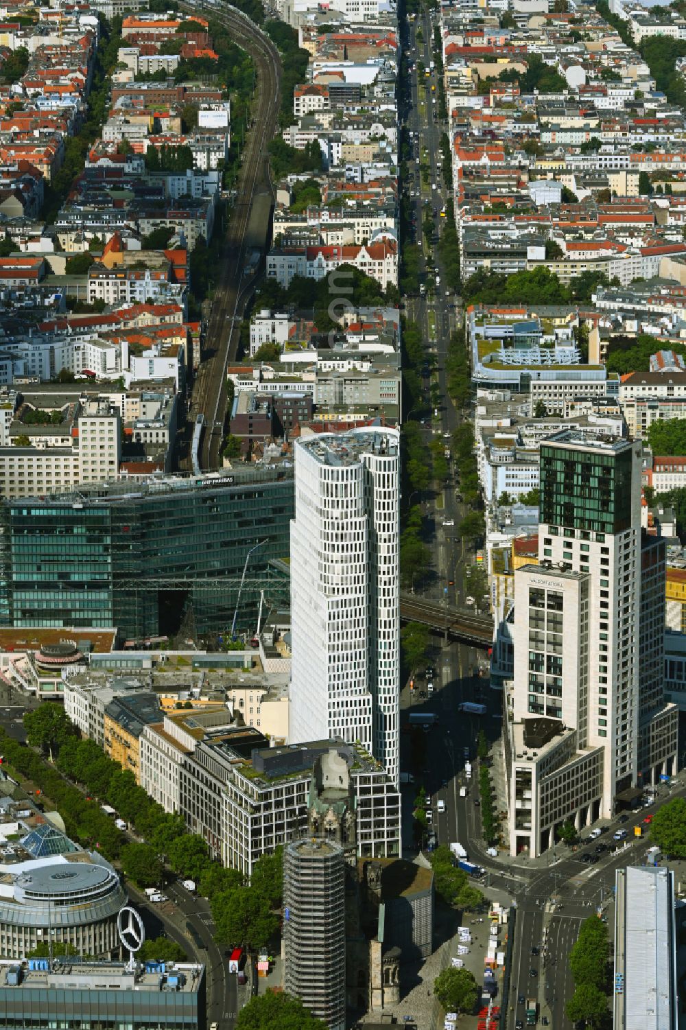 Aerial image Berlin - High-rise ensemble of Zoofenster and Neubau Upper West on Joachinsthaler Strasse - Hardenbergstrasse in Ortsteil Bezirk Charlottenburg in Berlin, Germany