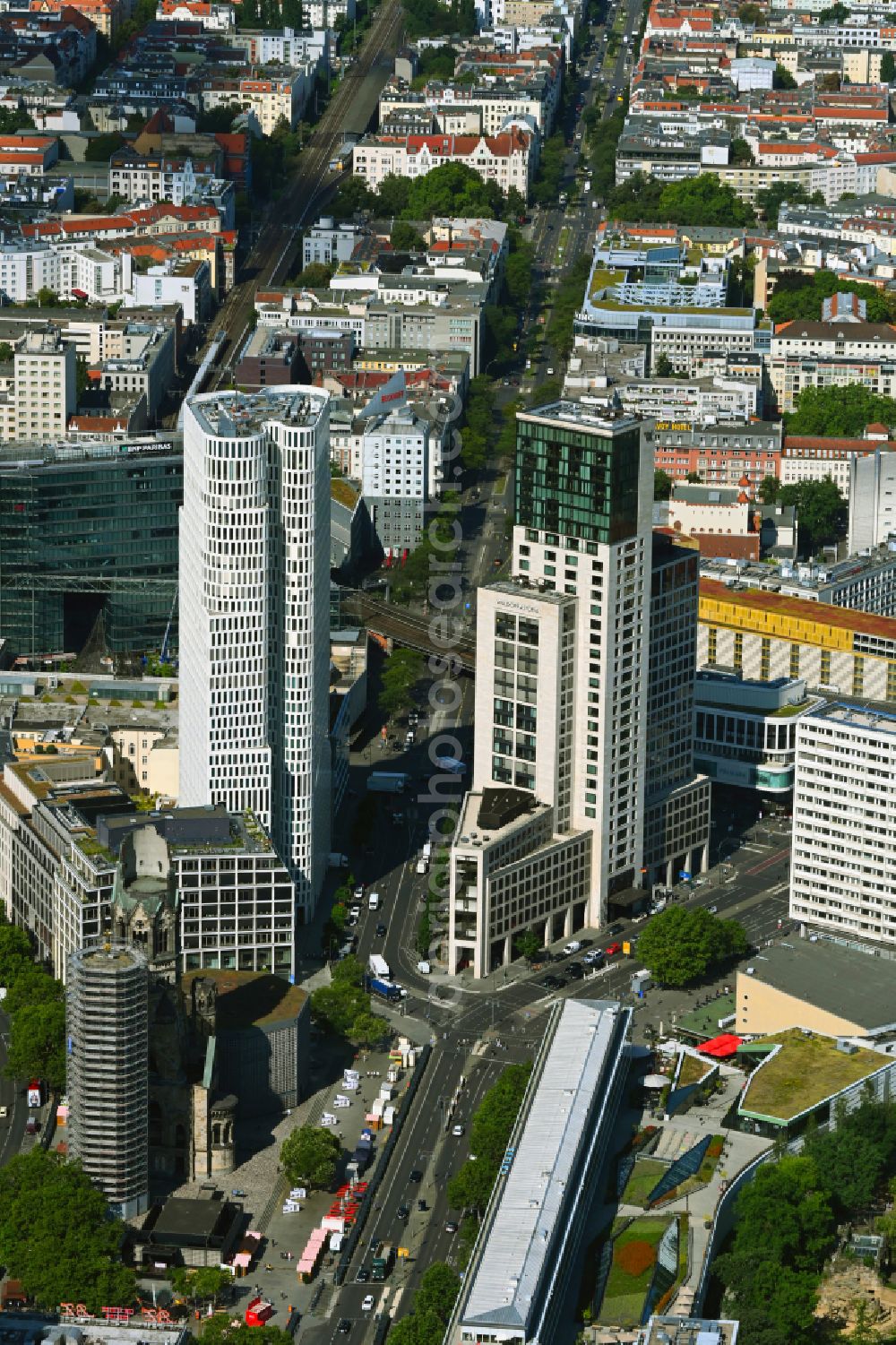 Aerial photograph Berlin - High-rise ensemble of Zoofenster and Neubau Upper West on Joachinsthaler Strasse - Hardenbergstrasse in Ortsteil Bezirk Charlottenburg in Berlin, Germany