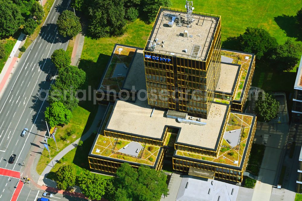 Münster from the bird's eye view: High-rise skyscraper building and bank administration of the financial services company on street Sentmaringer Weg in the district Geist in Muenster in the state North Rhine-Westphalia, Germany