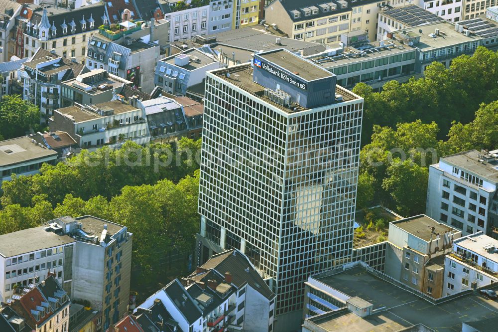 Aerial image Köln - High-rise skyscraper building and bank administration of the financial services company VOLKSBANK KOeLN BONN on street Limburger Strasse in the district Neustadt in Cologne in the state North Rhine-Westphalia, Germany