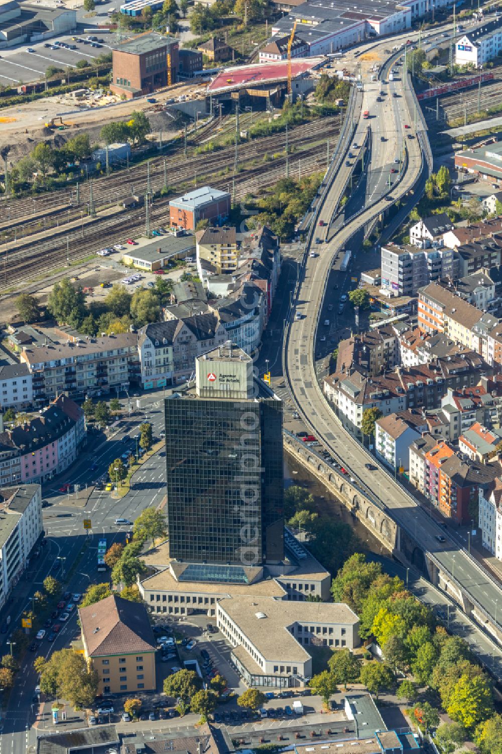 Aerial photograph Hagen - High-rise buildings Agentur fuer Arbeit on Koernerstrasse in Hagen at Ruhrgebiet in the state North Rhine-Westphalia