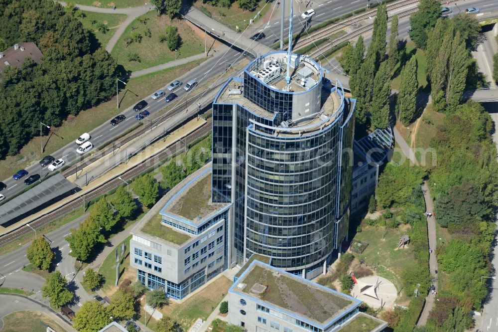 Aerial photograph Stuttgart - High-rise building and office building Buelow Tower in Stuttgart in the state of Baden-Wuerttemberg. The tower with its glass front is located on federal highway B27 on the Northern train station