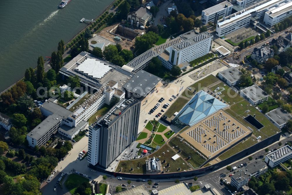 Bonn from the bird's eye view: High-rise building of the hotel complex Bonn Marriott World Conference Hotel on Platz of Vereinten Nationen in Bonn in the state North Rhine-Westphalia, Germany