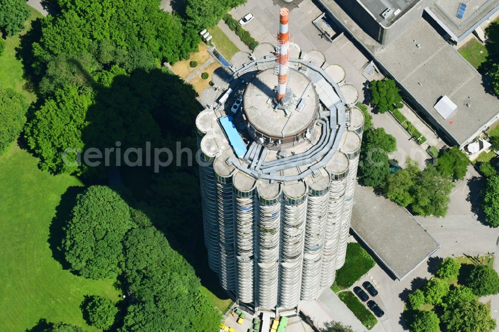 Aerial image Augsburg - High-rise building of the hotel complex Dorint An of Kongresshalle Augsburg on Imhofstrasse in Augsburg in the state Bavaria, Germany