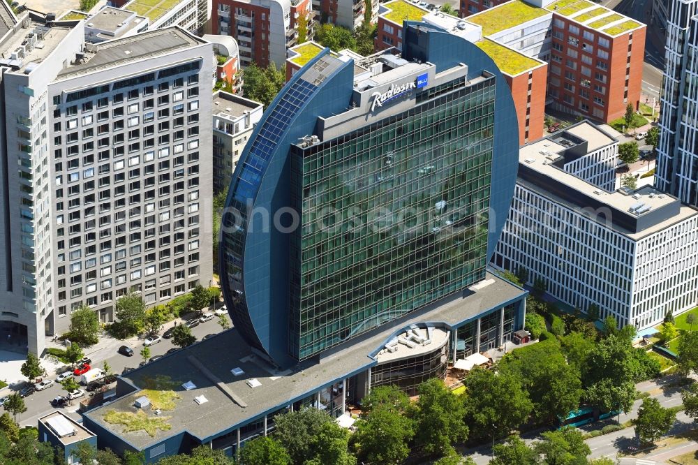 Frankfurt am Main from above - High-rise building of the hotel complex Radisson Blu Hotel an der Franklinstrasse in Frankfurt in the state Hesse