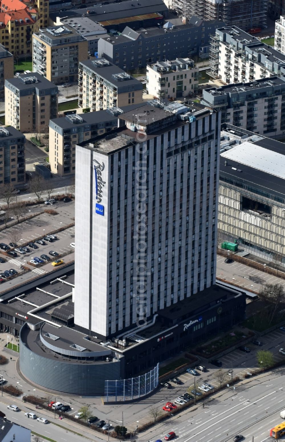 Aerial photograph Kopenhagen - High-rise building of the hotel complex Radisson Blu Scandinavia on Amager Blvd. in Copenhagen in Denmark