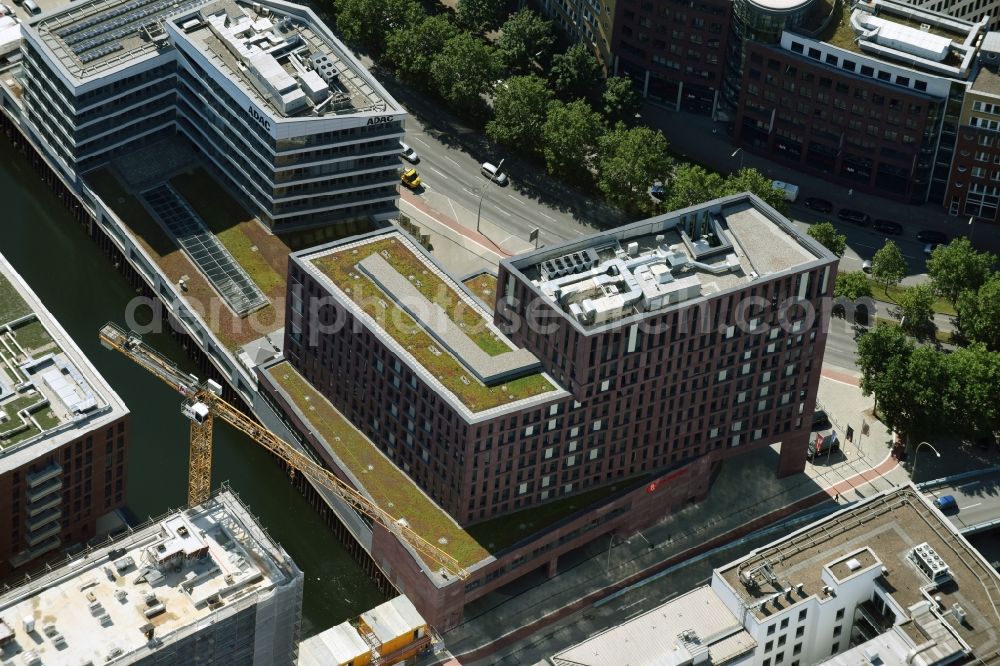 Hamburg from the bird's eye view: High-rise building of the hotel complex RAMADA Hotel Hamburg City Center in Hamburg