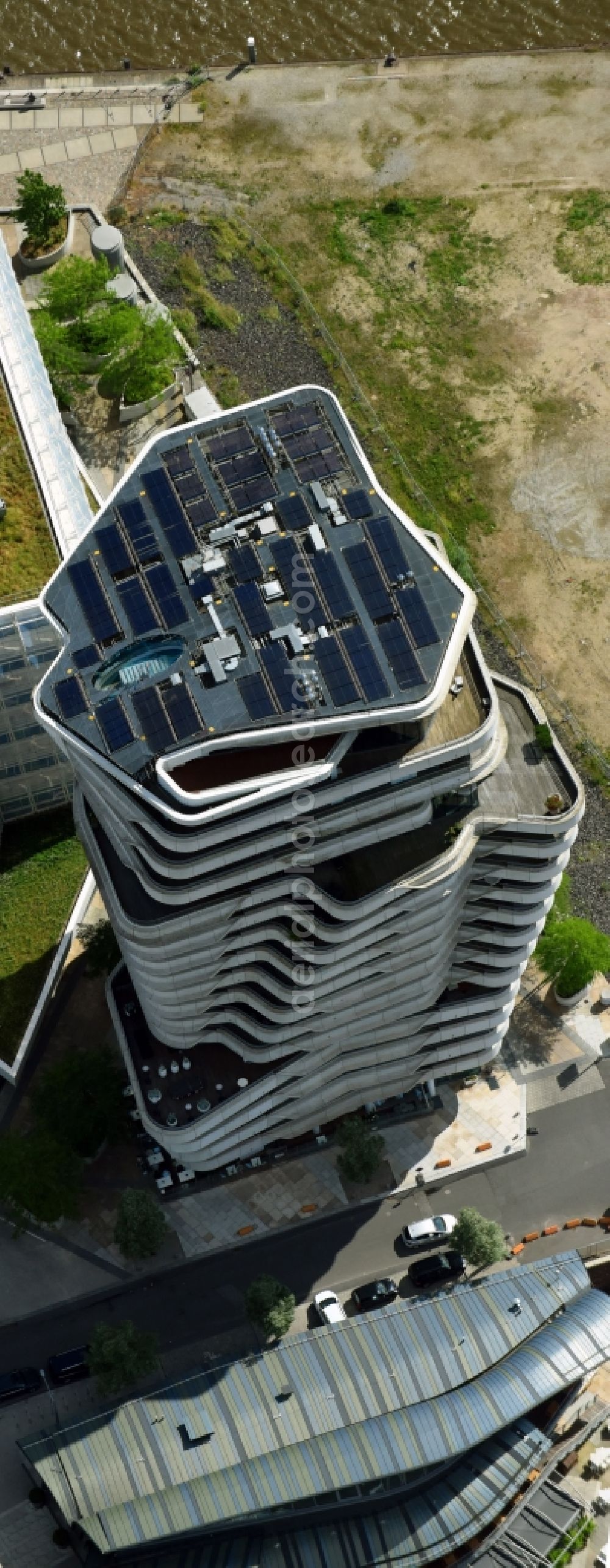 Aerial image Hamburg - High-rise buildings Marco-Polo-Tower of Unilever Deutschland Holding GmbH in Hamburg, Germany