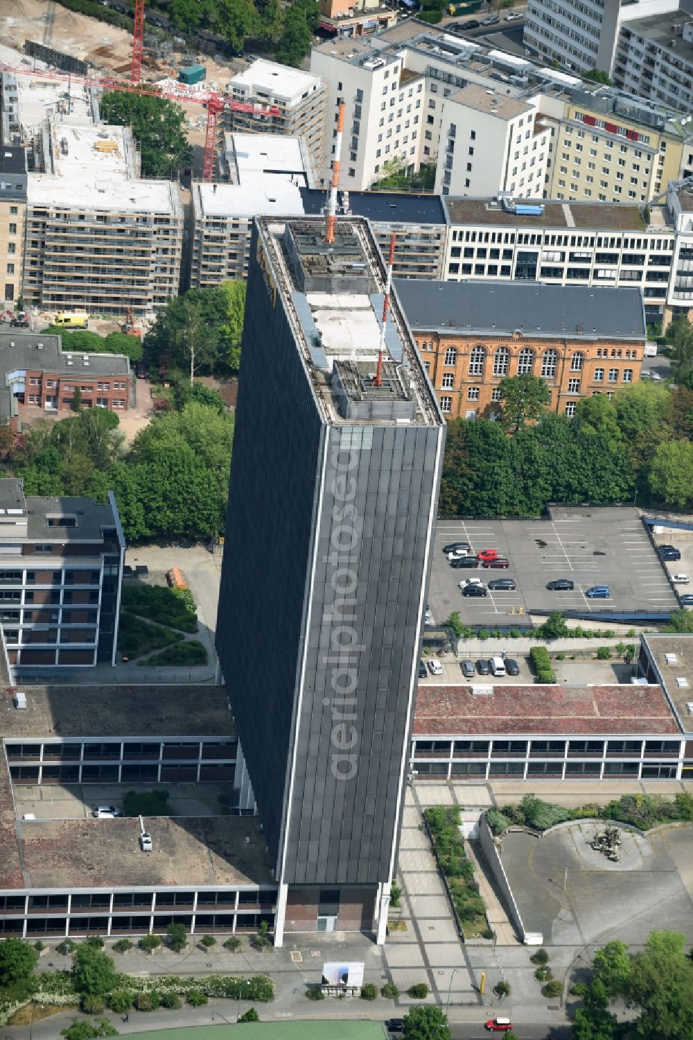 Aerial photograph Berlin - High-rise buildings Postbank Finanzcenter Hallesches Ufer in Kreuzberg in Berlin, Germany