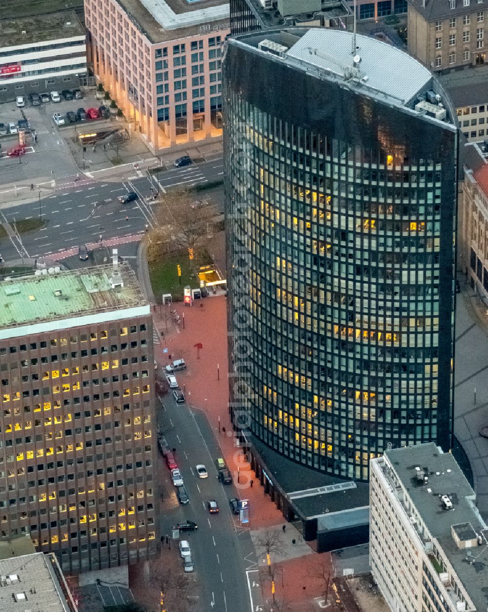 Dortmund from the bird's eye view: High-rise buildings RWE Tower at the road Freistuhl in Dortmund in the state North Rhine-Westphalia