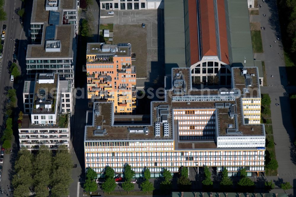 München from the bird's eye view: High-rise building Steidle-Wohnturm on Hans-Duerrmeier-Weg in the district Schwanthalerhoehe in Munich in the state Bavaria, Germany