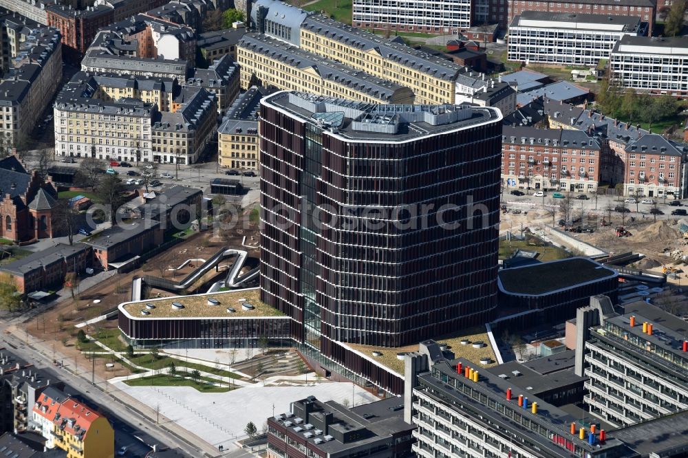 Aerial image Kopenhagen - High-rise building of the university Kobenhavns Universitet Panum in Copenhagen in Region Hovedstaden, Denmark