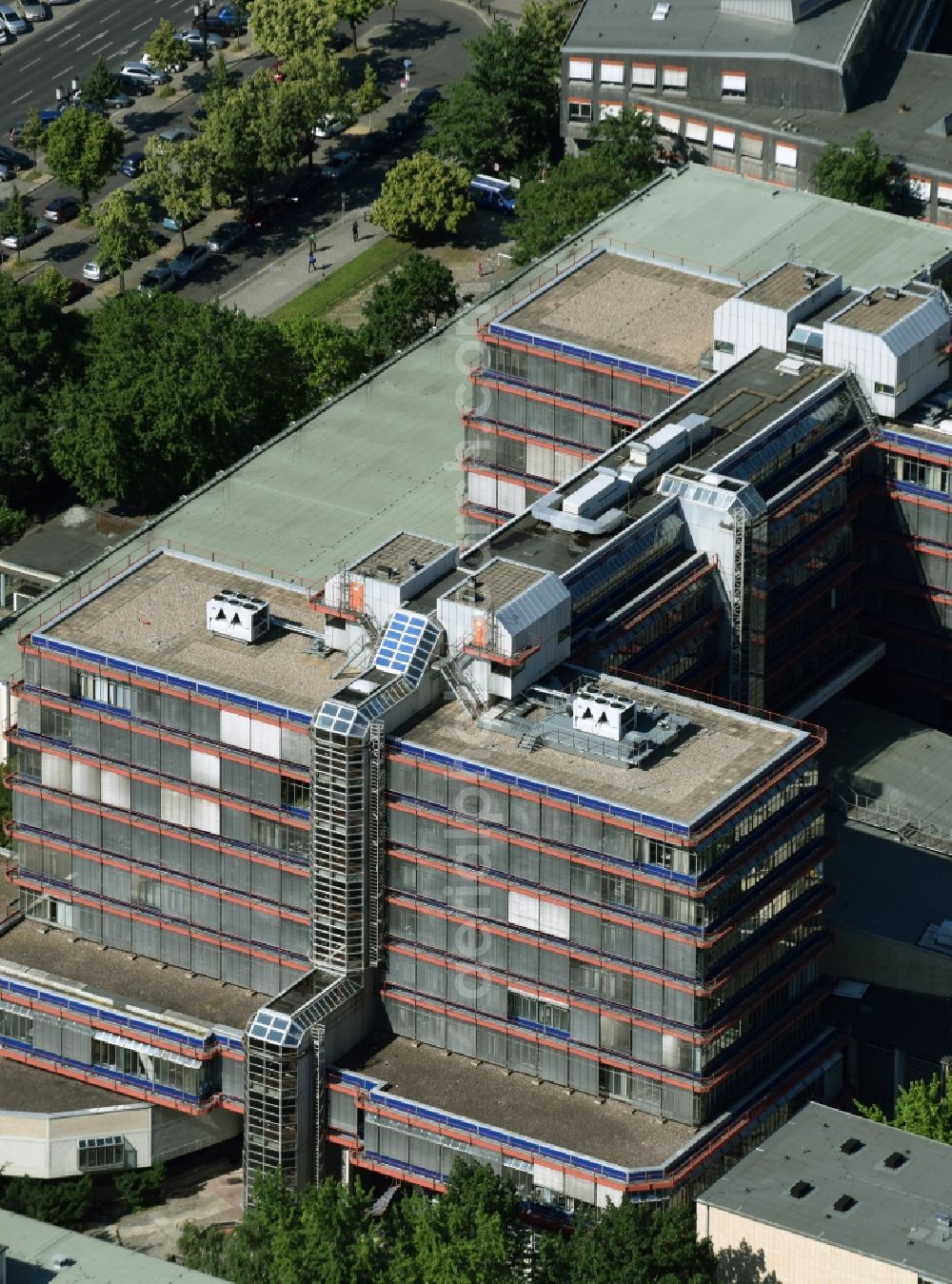 Aerial photograph Berlin - High-rise building of the university Technische Universitaet Berlin - Mathematikgebaeude on the Str. des 17. Juni in Berlin