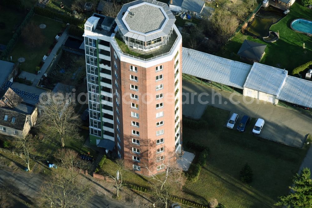 Aerial photograph Fürstenwalde/Spree - High-rise buildings Wohnen im Wasserturm on Turmstrasse in Fuerstenwalde/Spree in the state Brandenburg