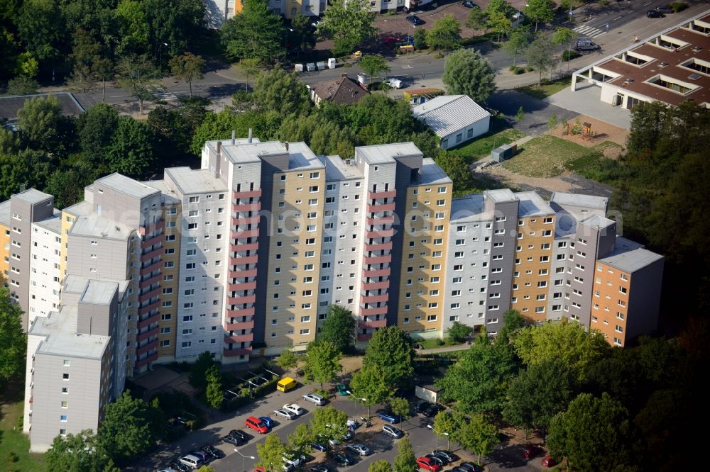 Offenbach am Main from the bird's eye view: High-rise building in the residential area Bieber-Waldhof in Offenbach am Main in the state of Hesse