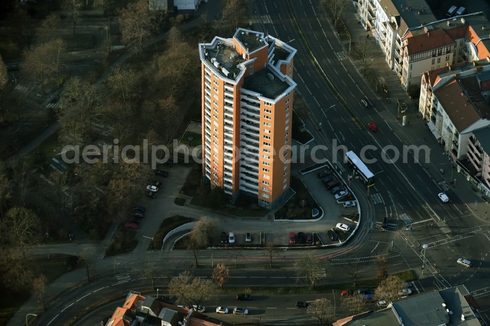 Aerial image Berlin - High-rise building in the residential area Bismarkstrasse corner Steglitzer Damm in Berlin in Germany