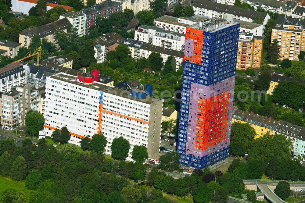 Köln from the bird's eye view: High-rise building in the residential area Herkules-Hochhaus on Graeffstrasse in Cologne in the state North Rhine-Westphalia, Germany