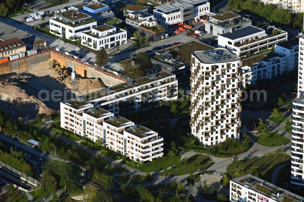 München from above - High-rise building in the residential area Isarbelle on Koppstrasse in the district Obersendling in Munich in the state Bavaria, Germany