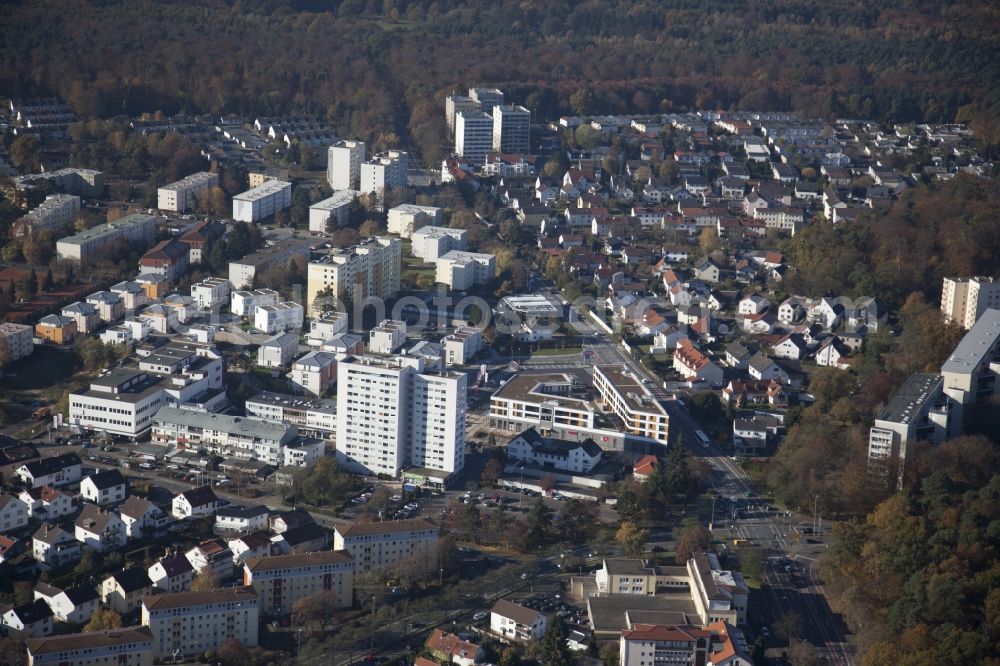 Aerial photograph Heusenstamm - High-rise building in the residential area at the Isenburger Strasse in the district Rembruecken in Heusenstamm in the state Hesse