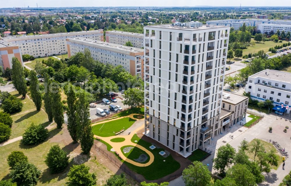 Leipzig from above - High-rise building in the residential area Lipsia-Turm in the district Gruenau-Mitte in Leipzig in the state Saxony, Germany