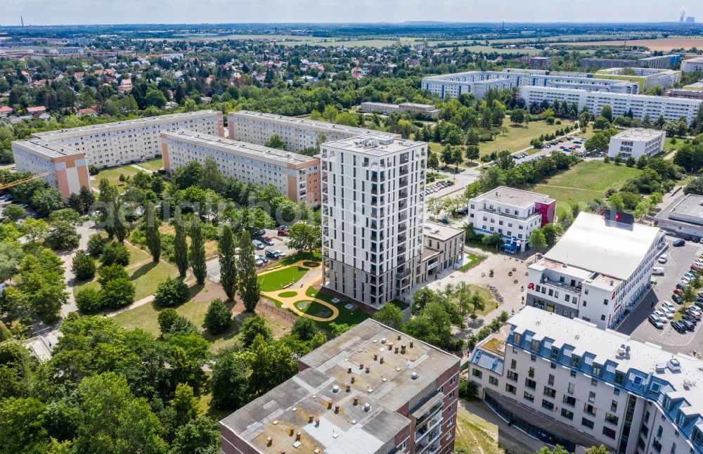 Aerial photograph Leipzig - High-rise building in the residential area Lipsia-Turm in the district Gruenau-Mitte in Leipzig in the state Saxony, Germany