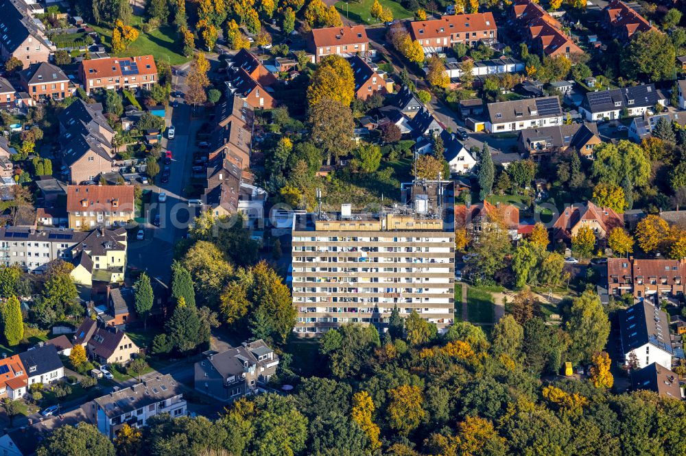 Gladbeck from above - High-rise building in the residential area on Steinstrasse in Gladbeck at Ruhrgebiet in the state North Rhine-Westphalia, Germany