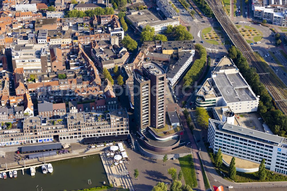 Aerial photograph Venlo - High-rise building in the residential area on street Wijngaardstraat in Venlo in Limburg, Netherlands