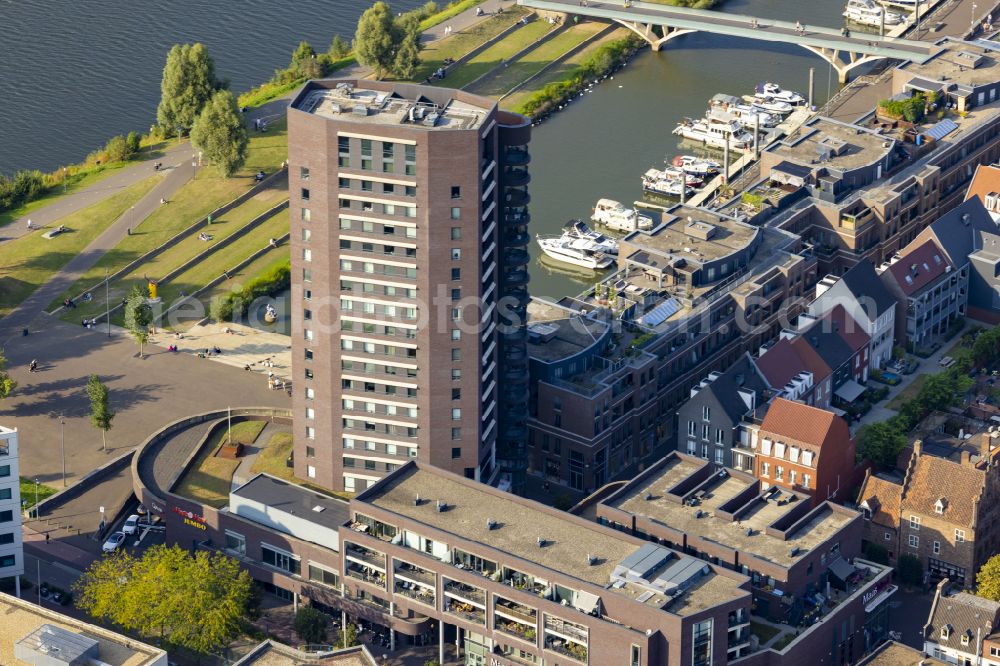 Aerial image Venlo - High-rise building in the residential area on street Wijngaardstraat in Venlo in Limburg, Netherlands