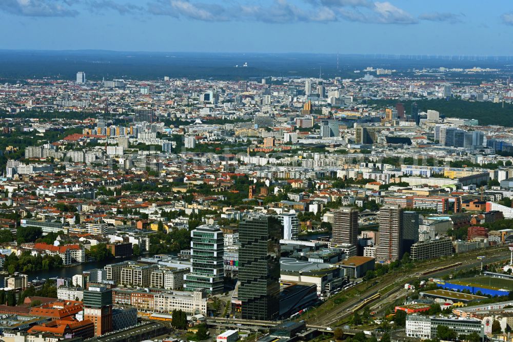 Berlin from the bird's eye view: High-rise building complex EDGE East Side - Amazon Tower on Tamara-Danz-Strasse - Warschauer Bruecke - Helene-Ernst-Strasse in the Friedrichshain district in Berlin, Germany