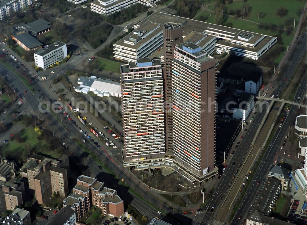 Aerial photograph Köln - Skyscraper Unicenter on the Luxembourg street corner university street in Cologne in North Rhine-Westphalia