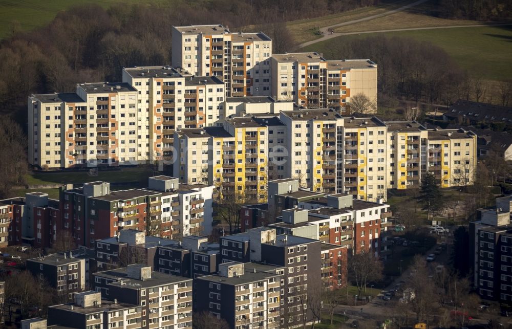 Essen from the bird's eye view: High-rise residential development in the district Horst on Bonhoefferweg in Essen in North Rhine-Westphalia