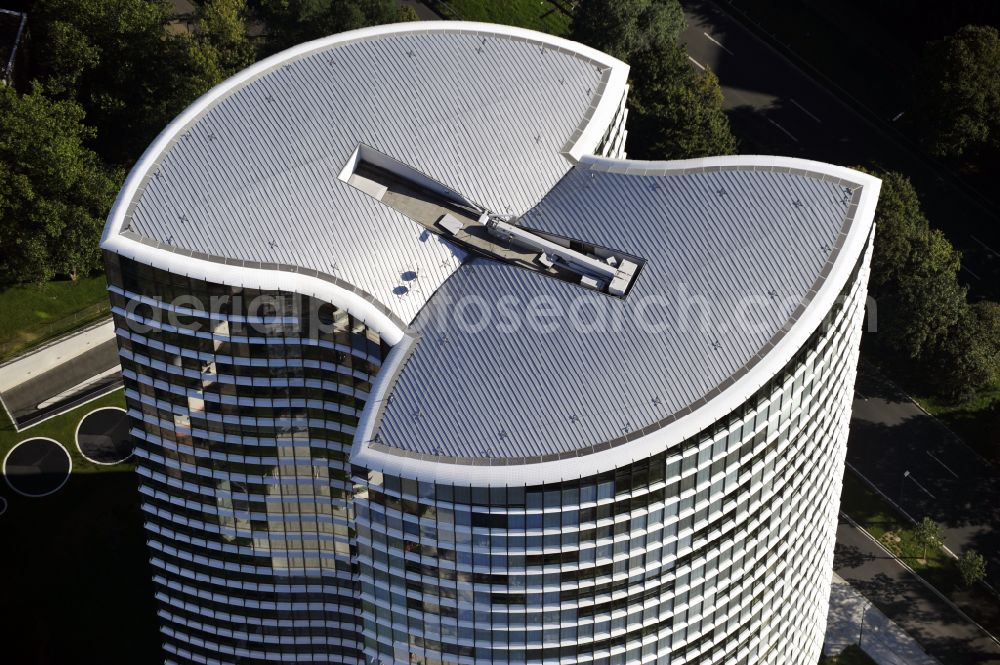 Düsseldorf from above - Office buildings and commercial high-rise complex Sky Office on street Kennedydamm in the district Golzheim in Duesseldorf at Ruhrgebiet in the state North Rhine-Westphalia, Germany