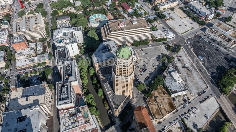 Aerial photograph San Antonio - Office buildings and commercial high-rise complex Tower Life Building on street South Saint Mary's Street in San Antonio in Texas, United States of America