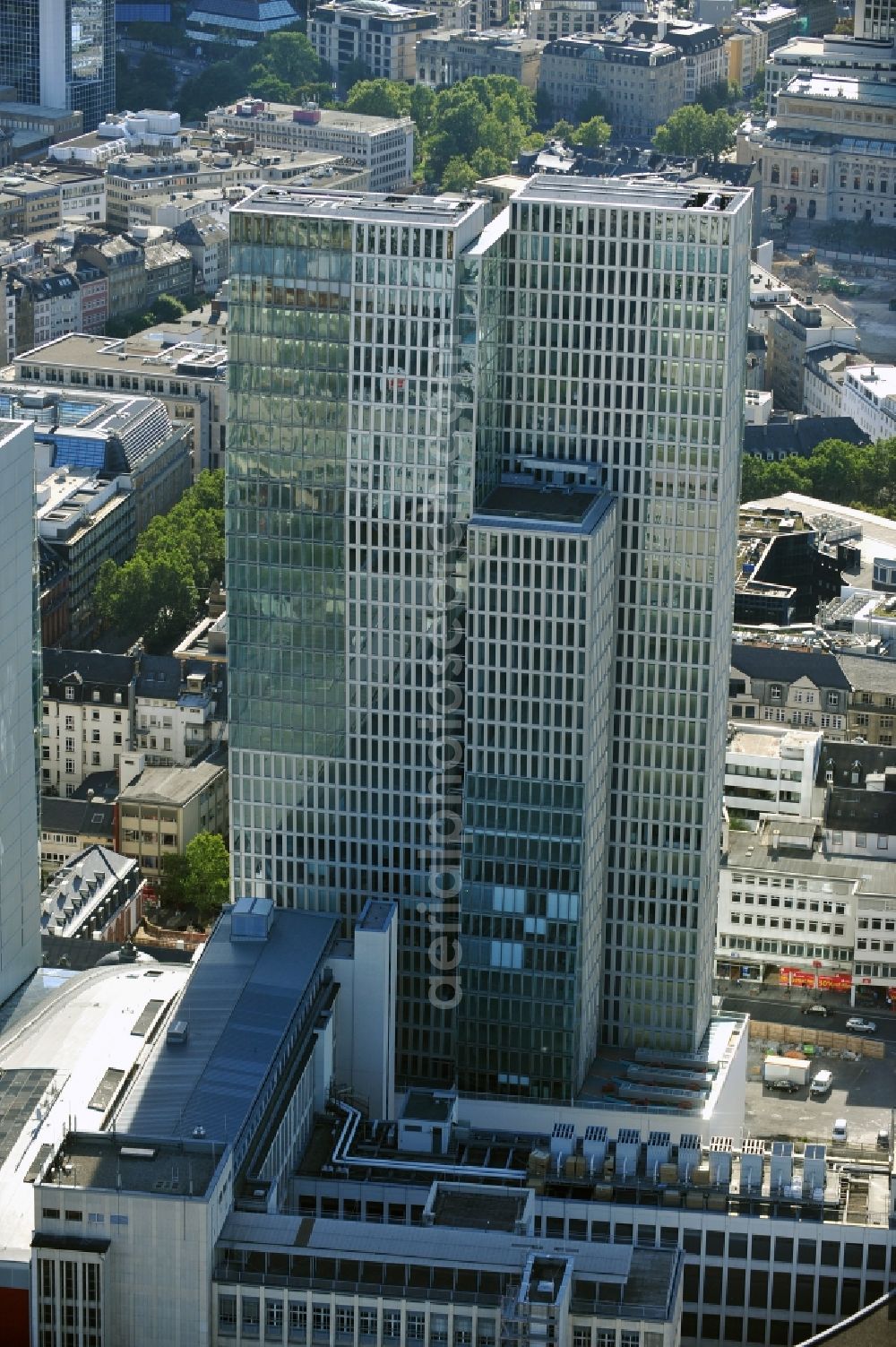 Aerial photograph Frankfurt am Main - View of the skyscrapers on the palace district in central Frankfurt / Main in Hesse. Construction company was the BAM Germany AG