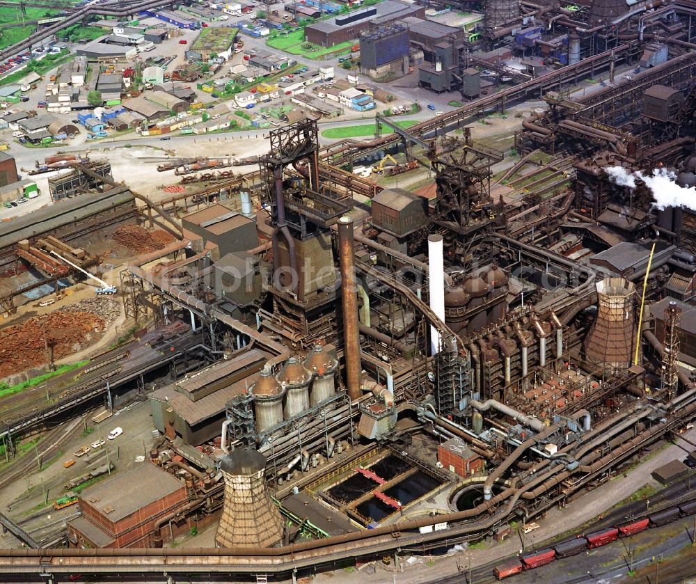 Duisburg from above - View at the blast furnace at the site of the TKS ThyssenKrupp Steel Europe AG in the district Bruckhausen in Duisburg in North Rhine-Westphalia