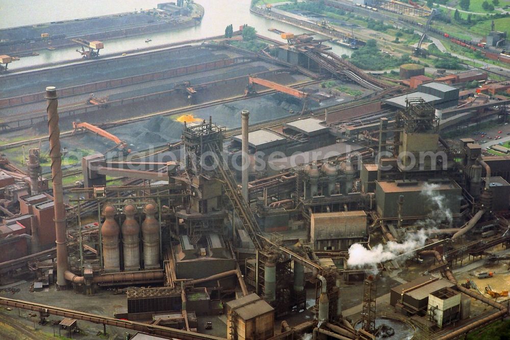 Duisburg from above - View at the blast furnace at the site of the TKS ThyssenKrupp Steel Europe AG in the district Bruckhausen in Duisburg in North Rhine-Westphalia