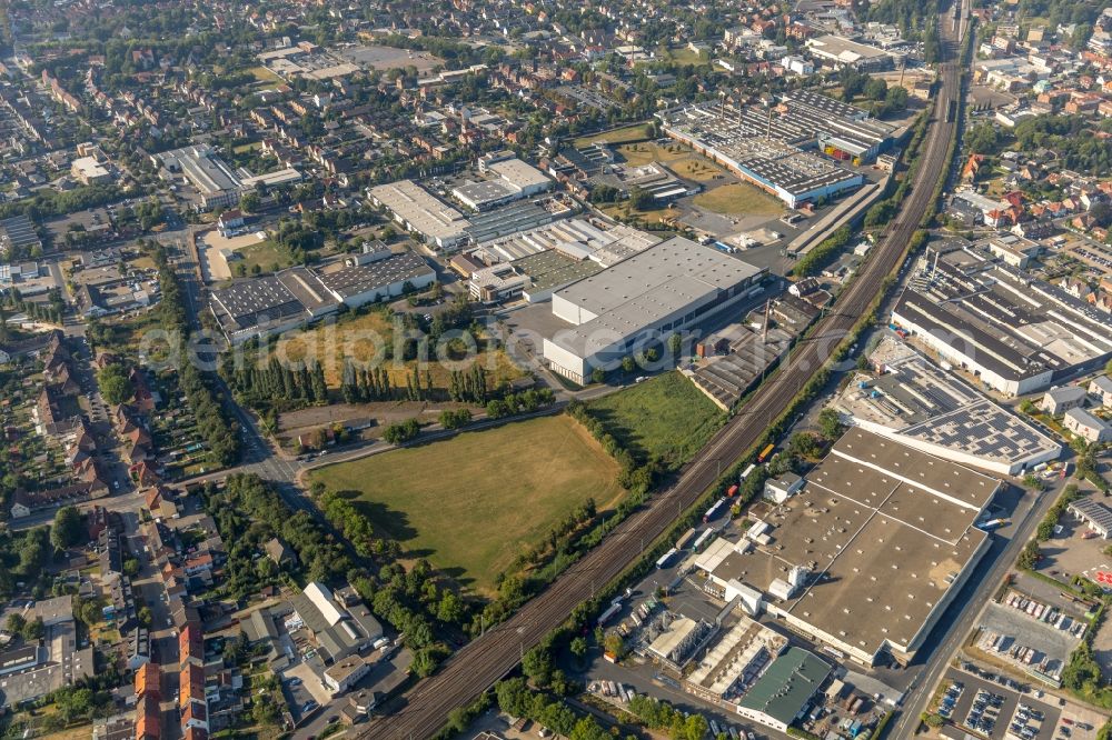 Aerial photograph Ahlen - High-bay warehouse building complex and logistics center on the premises of Franz Kaldewei GmbH & Co. KG in Ahlen in the state North Rhine-Westphalia, Germany