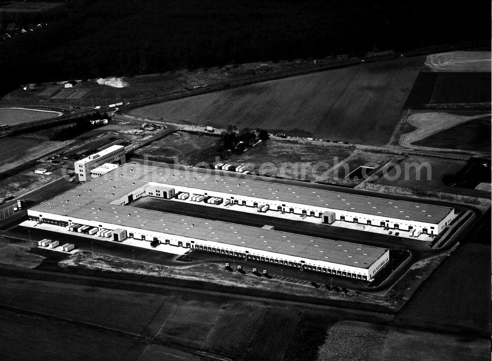 Krefeld from above - High-bay warehouse building complex and logistics center on the premises Suedpark on Anrather Strasse in Krefeld in the state North Rhine-Westphalia, Germany