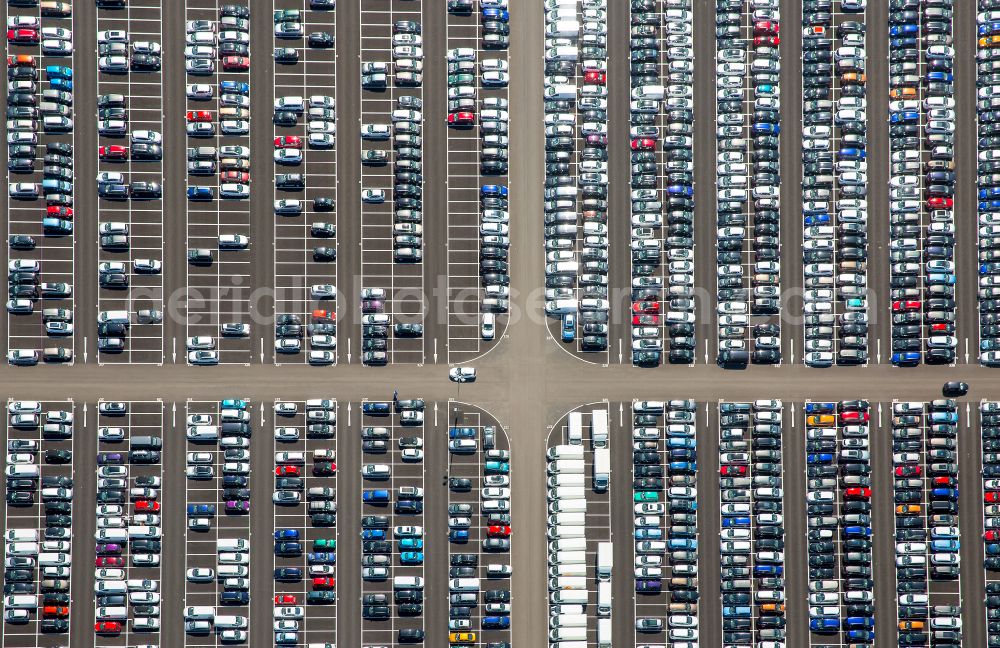 Zülpich from above - High-bay warehouse building complex and logistics center on the premises of Wallenius Wilhelmsen ASA on street Richard-Lawson-Strasse in the district Geich in Zuelpich in the state North Rhine-Westphalia, Germany