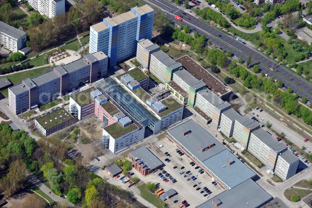 Berlin-Lichtenberg from the bird's eye view: Hochschule für Wirtschaft und Recht an der Straße Alt-Friedrichsfelde in Lichtenberg auf dem Gelände der ehemaliegen Ministerium für Staatssicherheit der DDR / MfS Bezirksverwaltung damals an der Straße der Befreiung. Berlin School of Economics and Law at the street Alt-Friedrichsfelde in the district Lichtenberg at the former area of the district administration of the Ministry of State Security of the GDR.