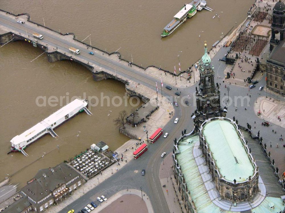 Dresden / Sachsen from above - 31.03.2006: Hochwasserstand auf der Elbe am Stadtzentrum von Dresden