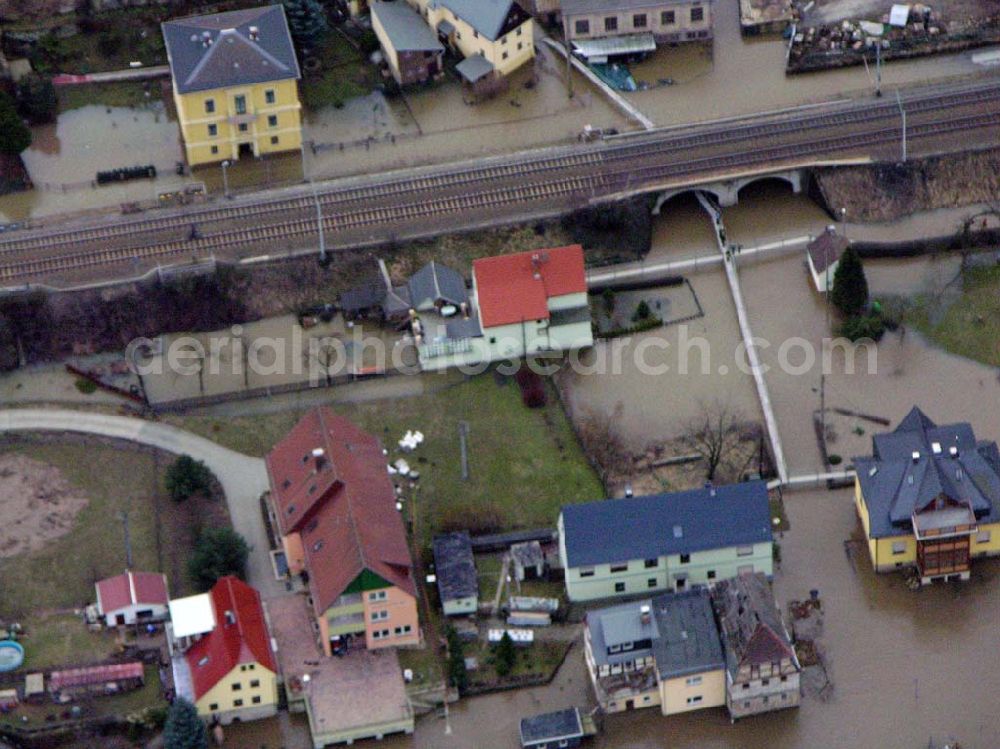 Aerial image Bad Schandau - 31.03.2006 Bad Schandau; Hochwasser in Bad Schandau durch die Elbe entland der Bahnstrecke nach Krippen.