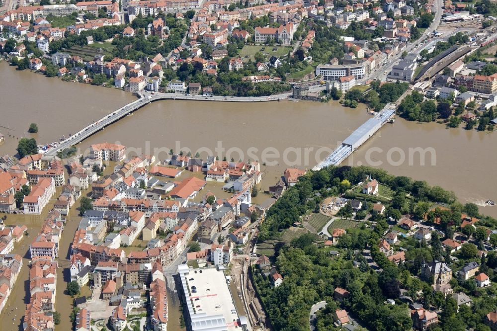 Aerial photograph Meißen - Flood disaster flood flooding the banks of the Elbe and the surrounding areas in the state of Saxony Meißen