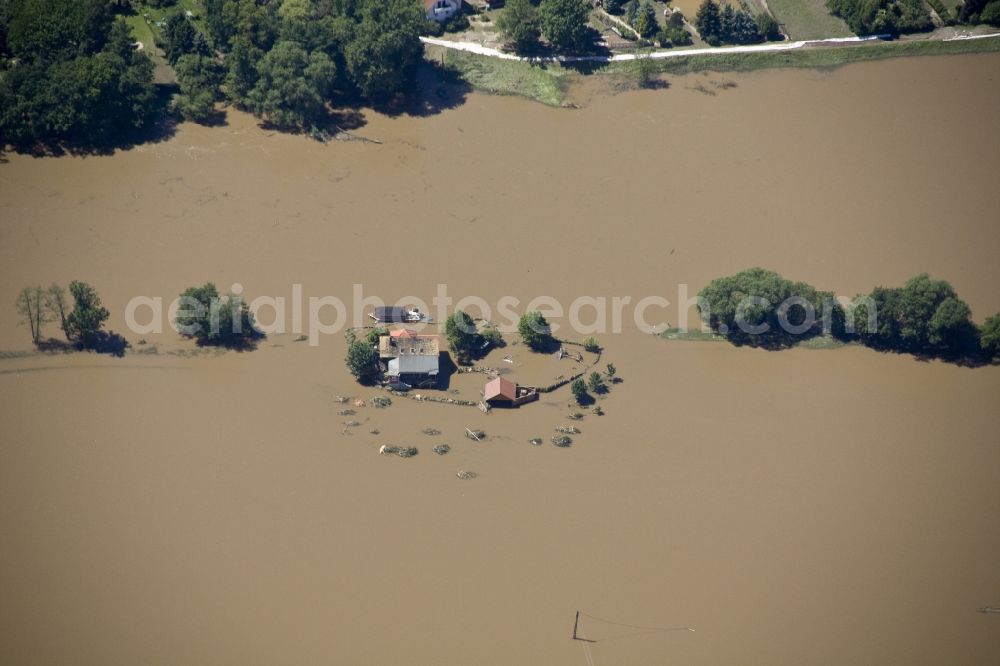 Wurzen from the bird's eye view: Flood disaster flood flooding the bank of the Mulde and enclosed houses in Wurzen in Saxony