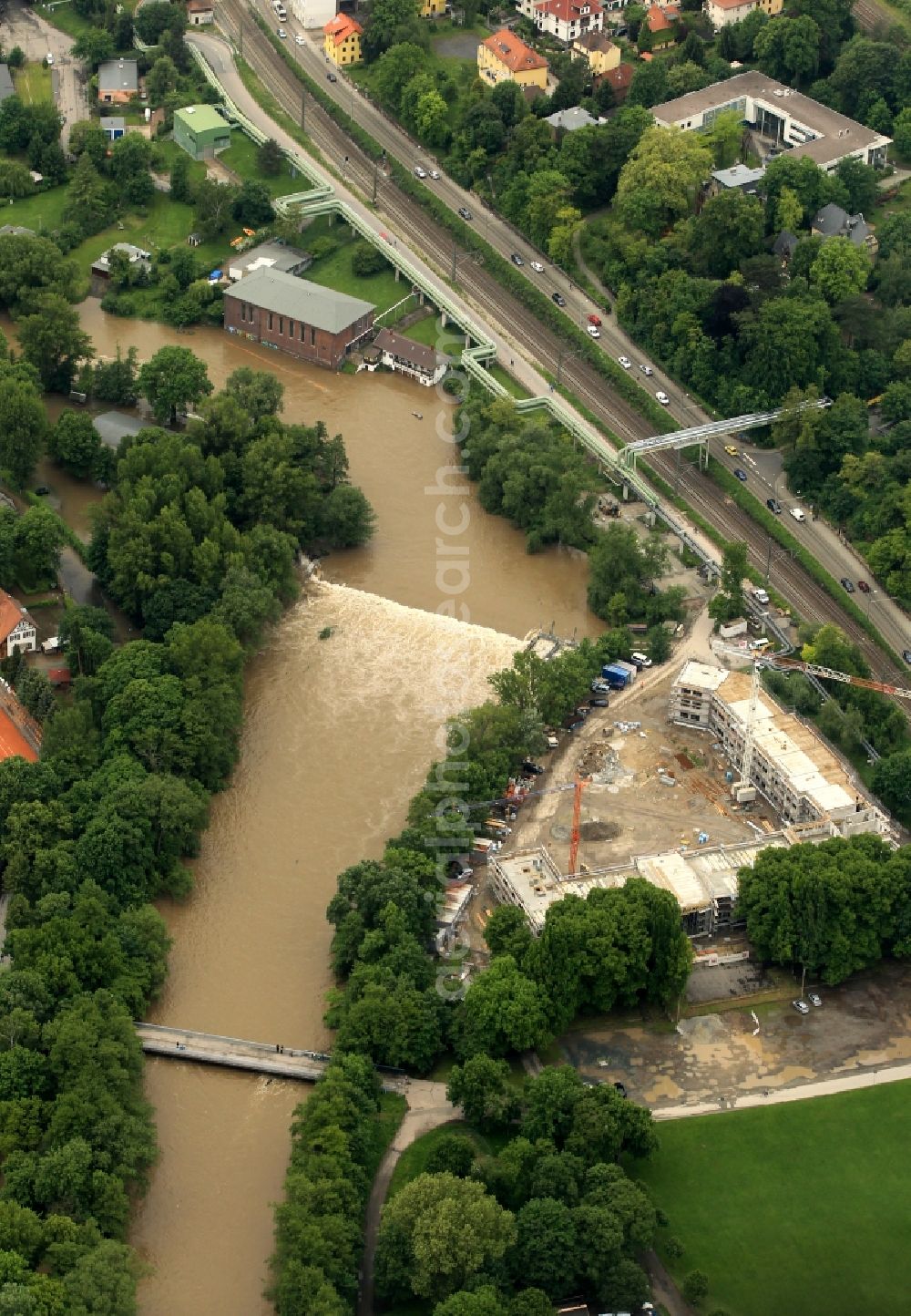 Aerial photograph Jena - Flood disaster flood flooding weir at the Stadtrodaer street in Jena in Thuringia