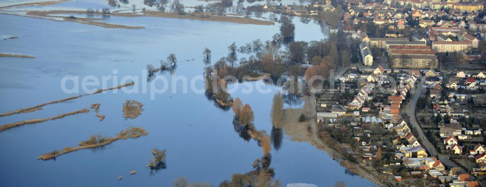 Döberitz from above - Blick aus das Hochwasser der Havel in dem Überflutungsgebiet zwischen Premnitz und Döberitz im winterlich, verschneiten Brandenburg. View from the high water of the Havel in the flood plain between Premnitz and Döberitz in wintry, snowy Brandenburg.