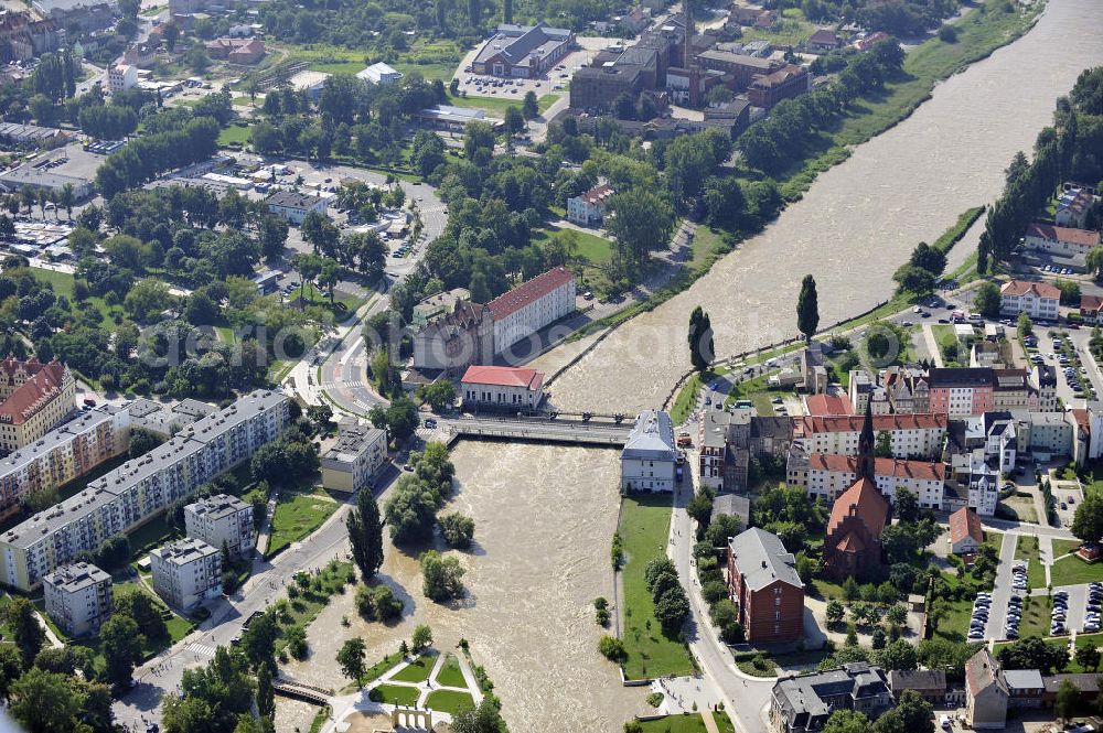 Guben from above - Blick auf das Hochwasser der Neiße in Guben mit Blick auf den Grenzübergang. View of the flood of the River Neisse in Guben overlooking the border crossing.