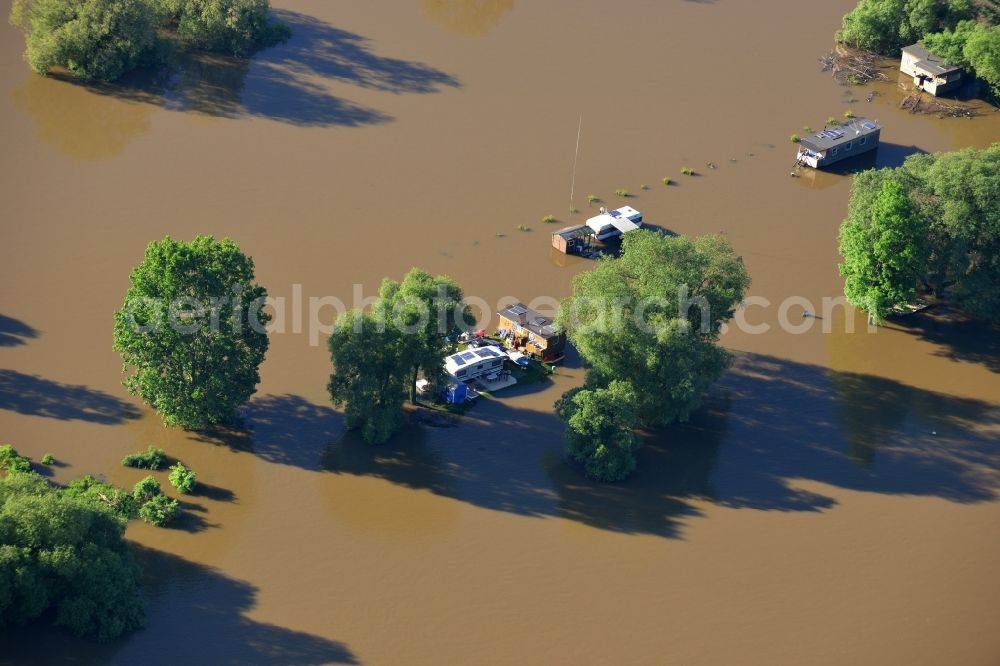 Dessau-Roßlau from the bird's eye view: Flood level - situation from flooding and overflow of the banks of the Elbe in Dessau in Saxony-Anhalt